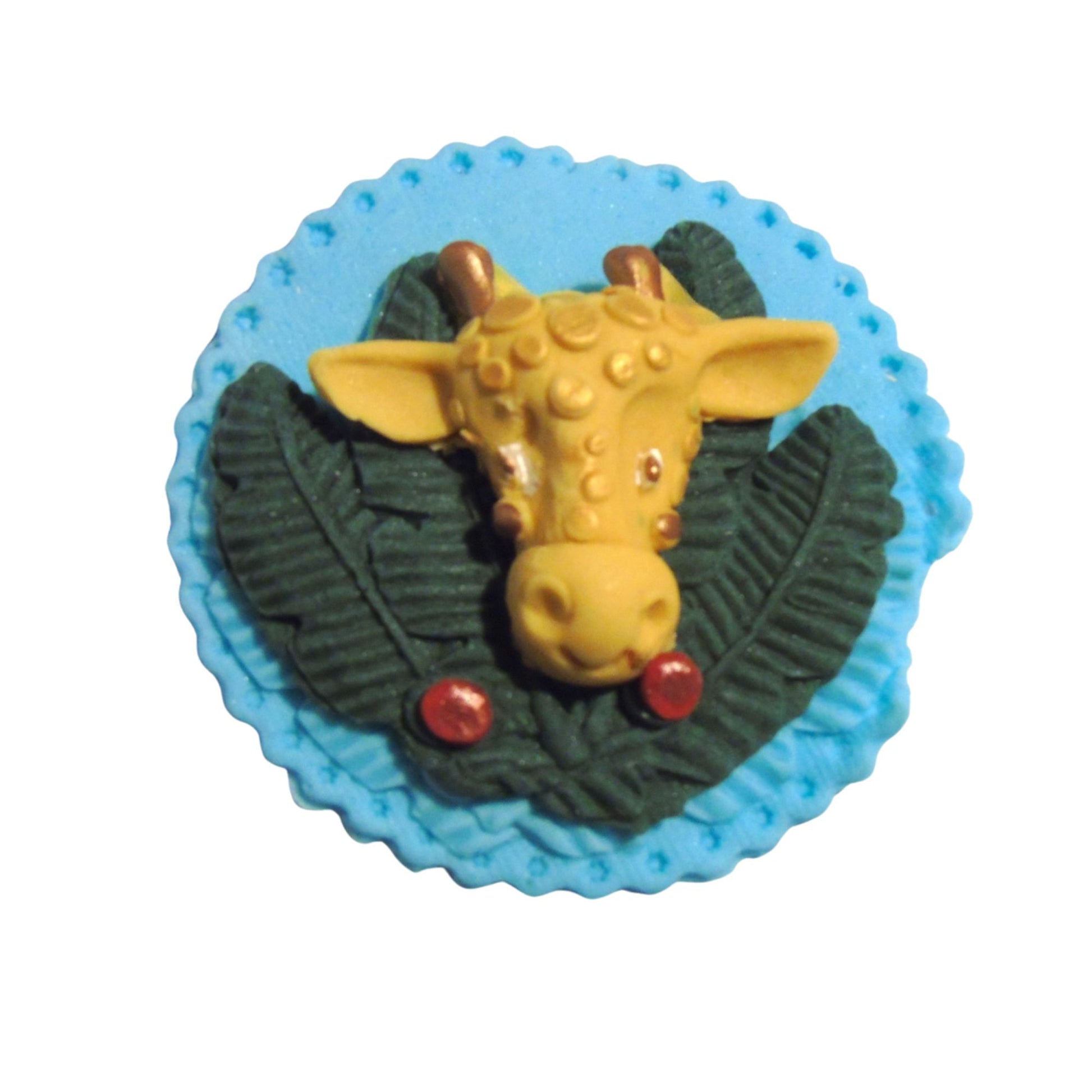 Example of giraffe decorated for cupcake