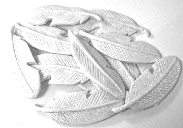 12 Edible Silver Coloured Glittered Feathers Vegan Cupcake Toppers